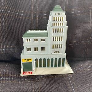 Micro Machines City Scenes Light Up Police Building